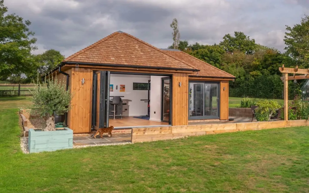 Garden room with interior bar