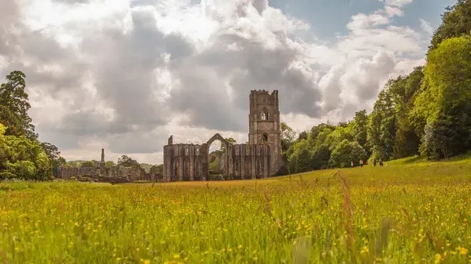 The UK’s Most Visited Stately Homes and Their Beautiful Gardens 