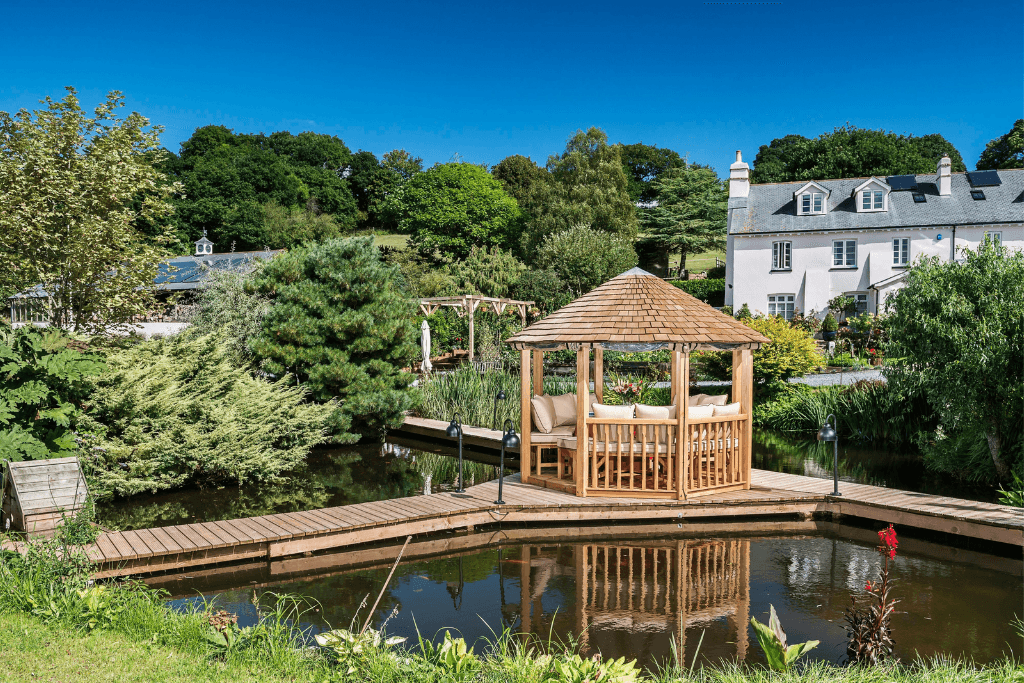 Crown Pavilions Guinevere Gazebo Display